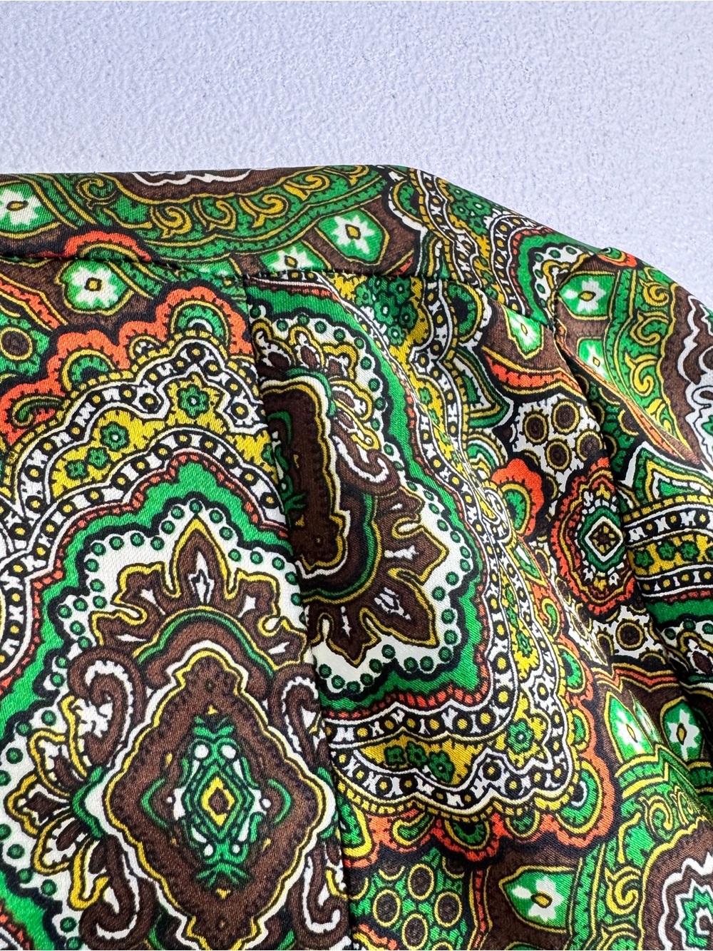Talbots Blouse Womens 14 Green Multicolor Geo Long Balloon Sleeves Satin Top - Picture 5 of 7